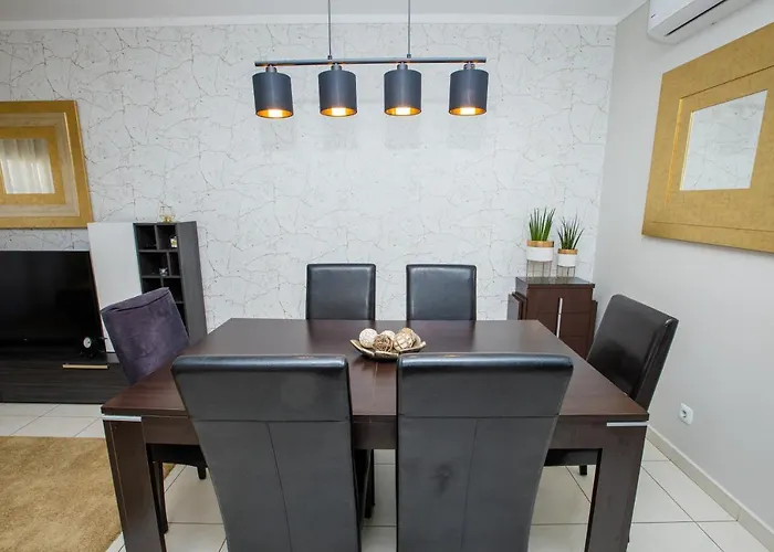 Holiday Albufeira 阿尔布费拉